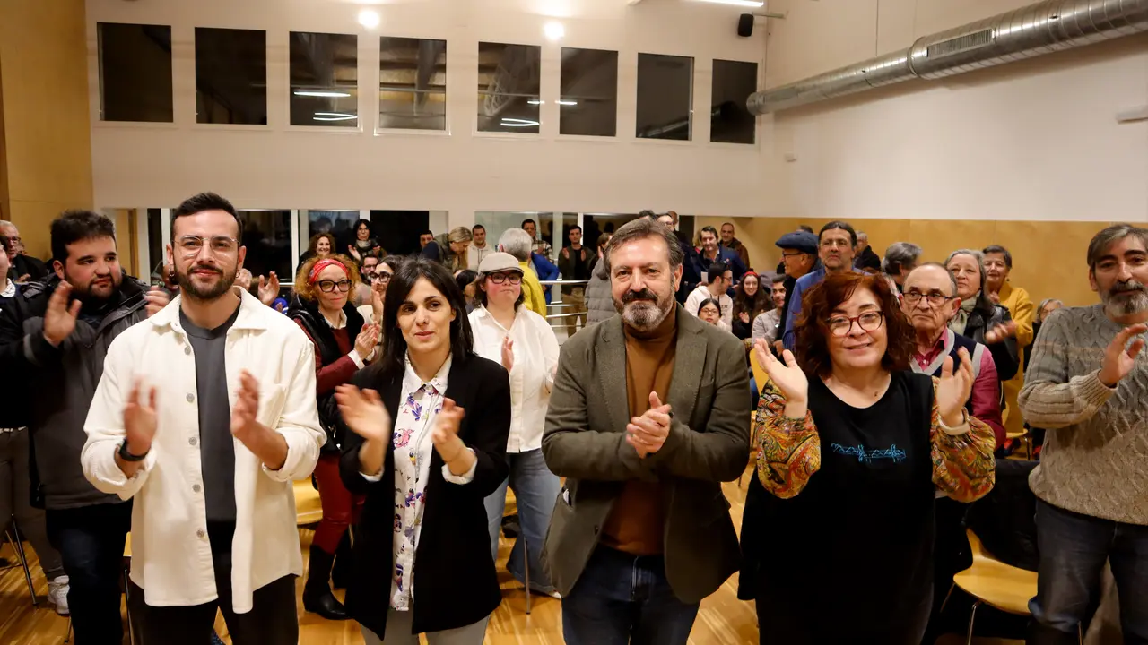 <p><strong>Lu&iacute;s Bar&aacute;</strong>: &ldquo;Hai que unir o voto no BNG porque &eacute; a &uacute;nica alternativa real de goberno ao Partido Popular&rdquo;</p>

<p>O cabeza de lista destaca en Baiona que un goberno do BNG &aacute; fronte da Xunta garantir&aacute; o saneamento e a rexeneraci&oacute;n da Foz do Mi&ntilde;or</p>

<p>Mellora da sanidade, aposta polo comercio local e m&aacute;is vivenda para a mocidade, compromisos estrat&eacute;xicos da formaci&oacute;n nacionalista tras o 18F</p>
