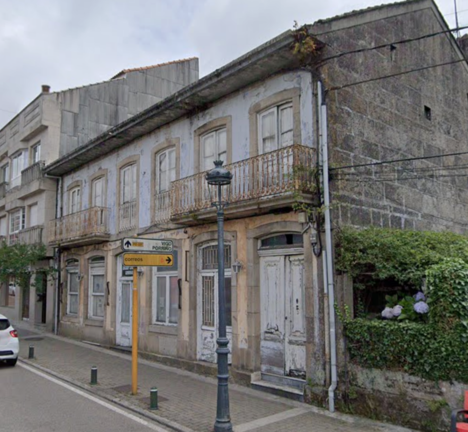 "Caf&eacute; de Lis"