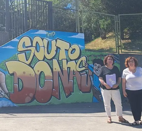 Carmela Glez e Manuela Rguez no CEIP Souto Donas