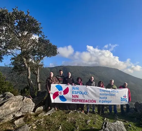 Membros do BNG na Serra da Groba