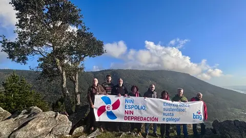 Membros do BNG na Serra da Groba